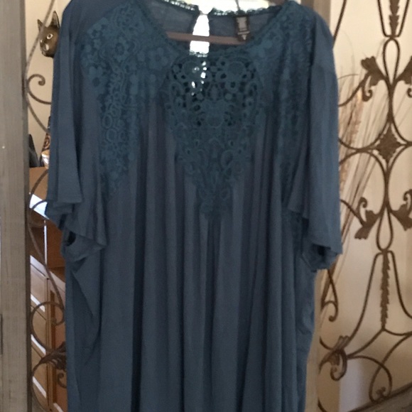 torrid Tops - Plus size 5 torrid it’s like a blue green tee